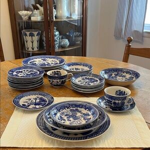 Antique Japanese blue willow dining pieces, 1920s